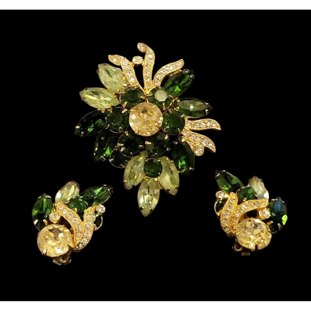 Eisenberg Ice Green Demi Parure Vintage Brooch Clip On Earrings Signed